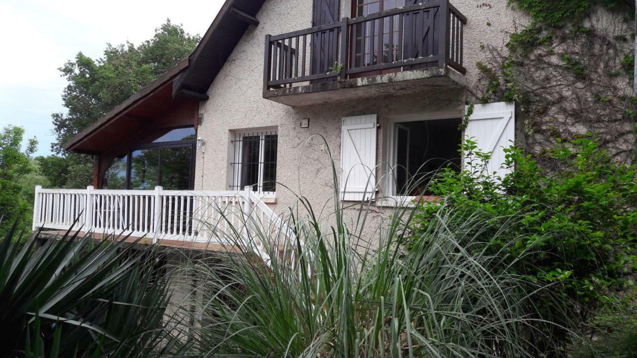 B&B En plein coeur de la forêt Artiguelouve Exterior foto